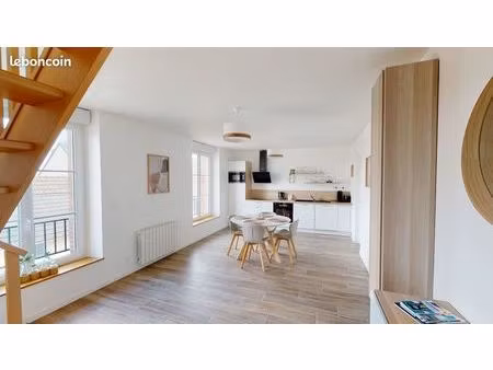 appartement en duplex à deux pas de la mer