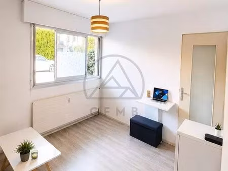 studio 1 pièce 22 m²