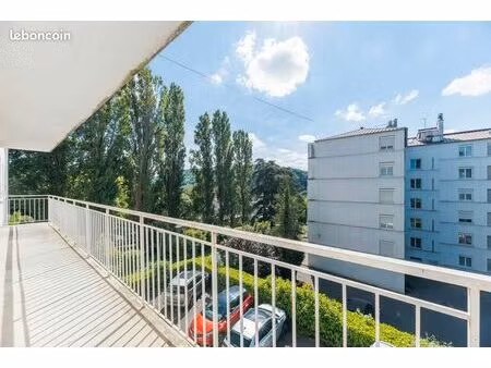 appartement 5 pièces 86 m²