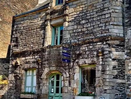 vente d'un commerce et habitation