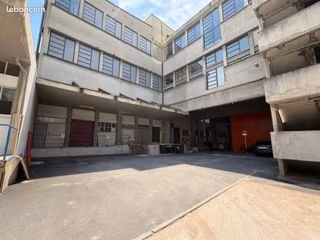 entrepôt 990 m² clermont-ferrand