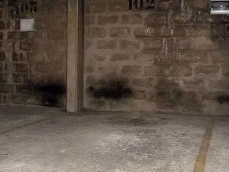 1 place de parking à louer à paris 20e