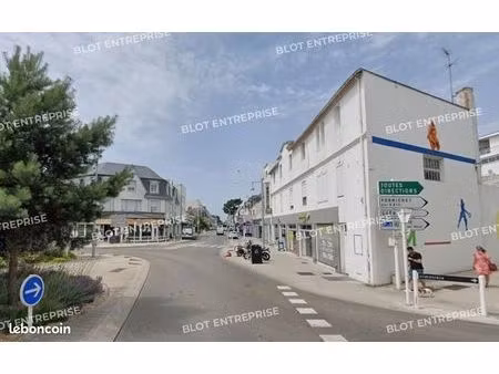 local commercial 49 m²