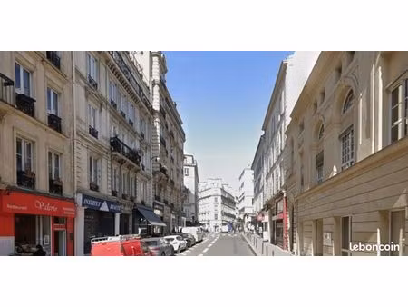 local restauration rapide 83 m²