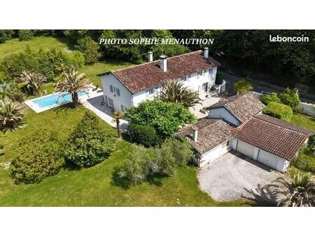 maison 10 pièces 400 m²