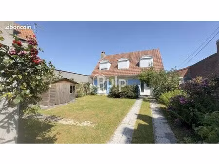 maison 9 pièces 131 m²