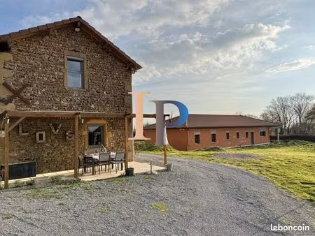 maison 5 pièces 277 m²