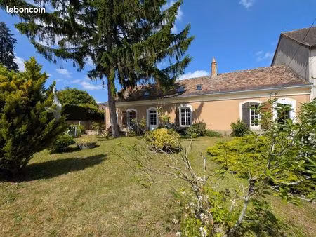 propriété 4 pièces 123 m²