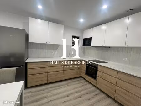 propriété 10 pièces 154 m²
