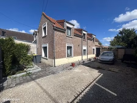 propriété 6 pièces 110 m²
