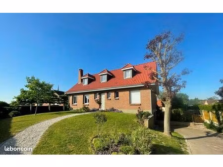 maison 8 pièces 166 m²