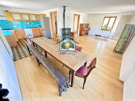 maison 8 pièces 191 m²