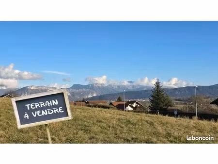 terrain 1000 m² lovagny