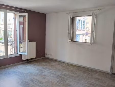 t2 lumineux voiron