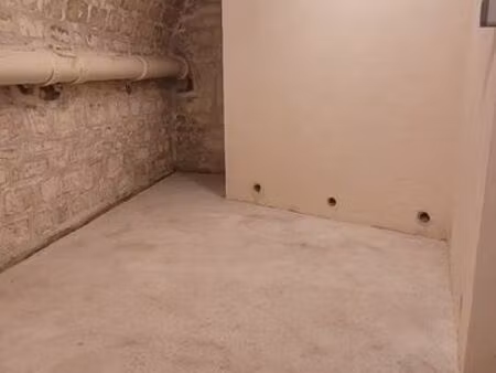 grande cave rénovée rue montorgueil paris 2ème