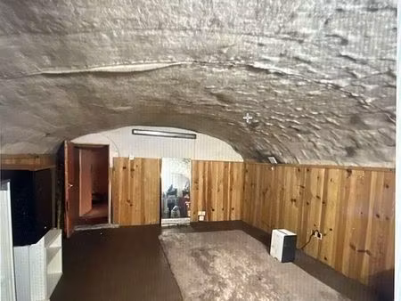 superbe cave à louer ou à vendre au coeur des grands boulevards