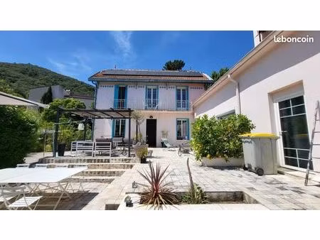 maison 12 pièces 304 m²