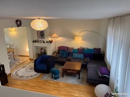 maison à euratechnologies au métro canteleu  avec garage et jardın