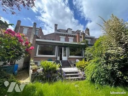 maison 5 pièces 163 m²