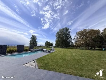 pavillon 6 pièces 180 m²
