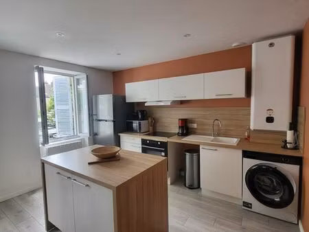location t5 meublé. proximité centre ville. résidence privée