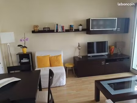 t2 meublé de 38m2– parking - bail étudiant 9 mois – hendaye