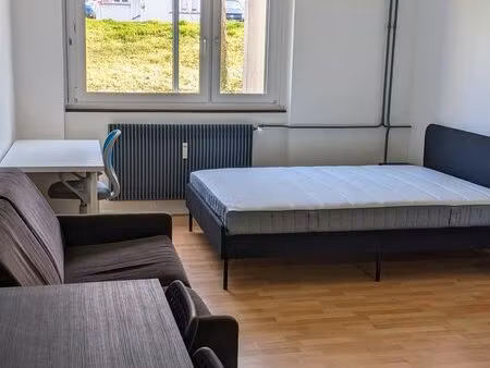 studio meublé de 27m2 + parking