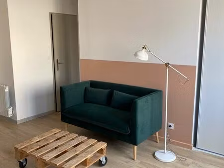 superbe 2 pièces refait neuf