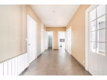 appartement 4 pièces 104 m²