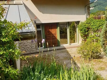 maison/appartement t3 centre ville voreppe