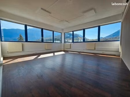 bureaux 62 m² à louer – faverges – zone du cudray (entre annecy & albertville)