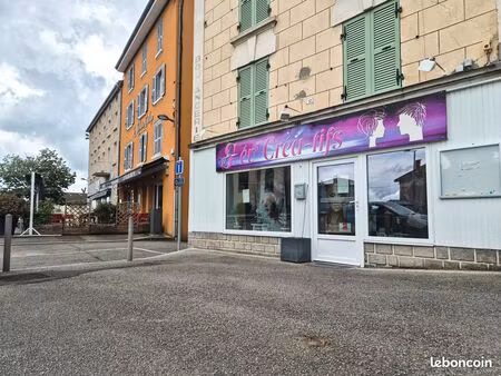 salon de coiffure prêt à exploiter  petit loyer et fort potentiel