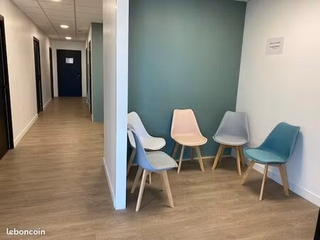 local 12 m² dans cabinet pluridiciplinaire