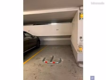 parking rue des guillemites  paris 4