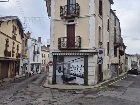 local professionnel à châtel-guyon