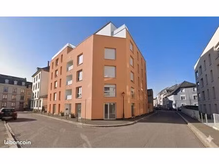 local commercial 69 m²