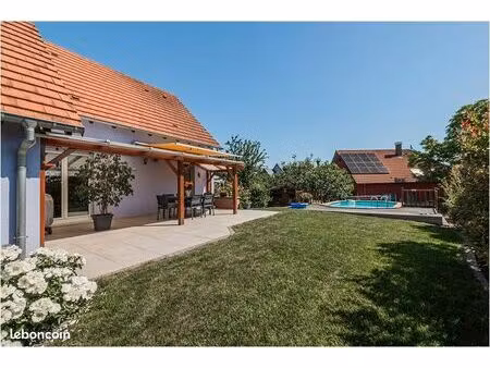 maison 6 pièces 126 m²