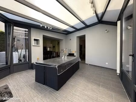 maison 5 pièces 203 m²