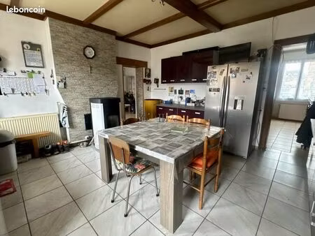 maison 7 pièces 220 m²