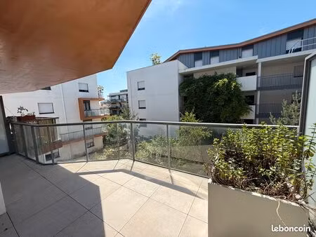 appartement decines proche tramway