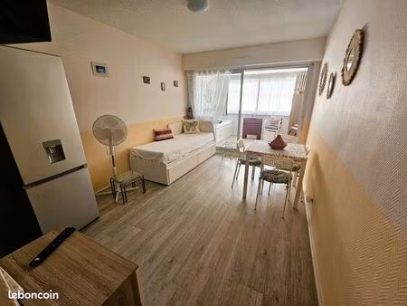 studio 1 pièce 24 m²
