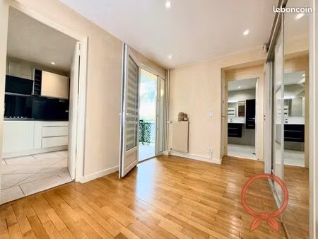 exclusivité t3/t4 80 m² - balcon  parking et cave – sainte-foy