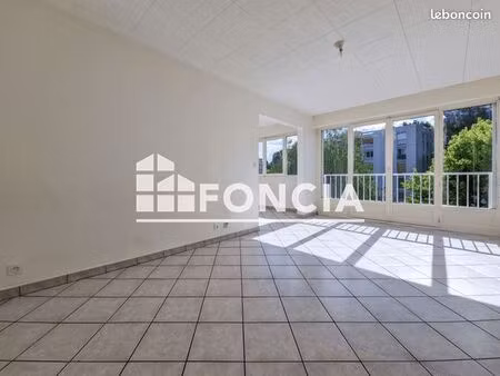 appartement 4 pièces 76 m²