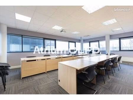 bureaux 426 m² cournon d'auvergne