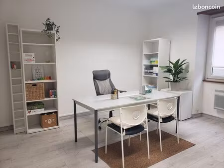 bureau meublé 19m² à louer – neuf-brisach