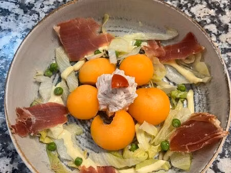 restaurant cosy – emplacement idéal  fort potentiel