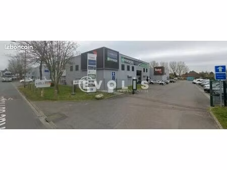 local d'activité 216 m²