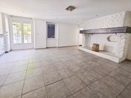 maison de 8 pièces de 240 m² à aureilhan