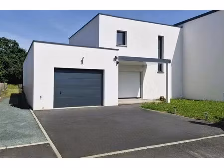maison de 4 pièces de 129 m² à blain