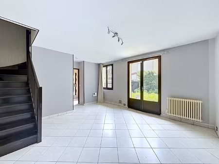 maison 3 pièces - 78 m²